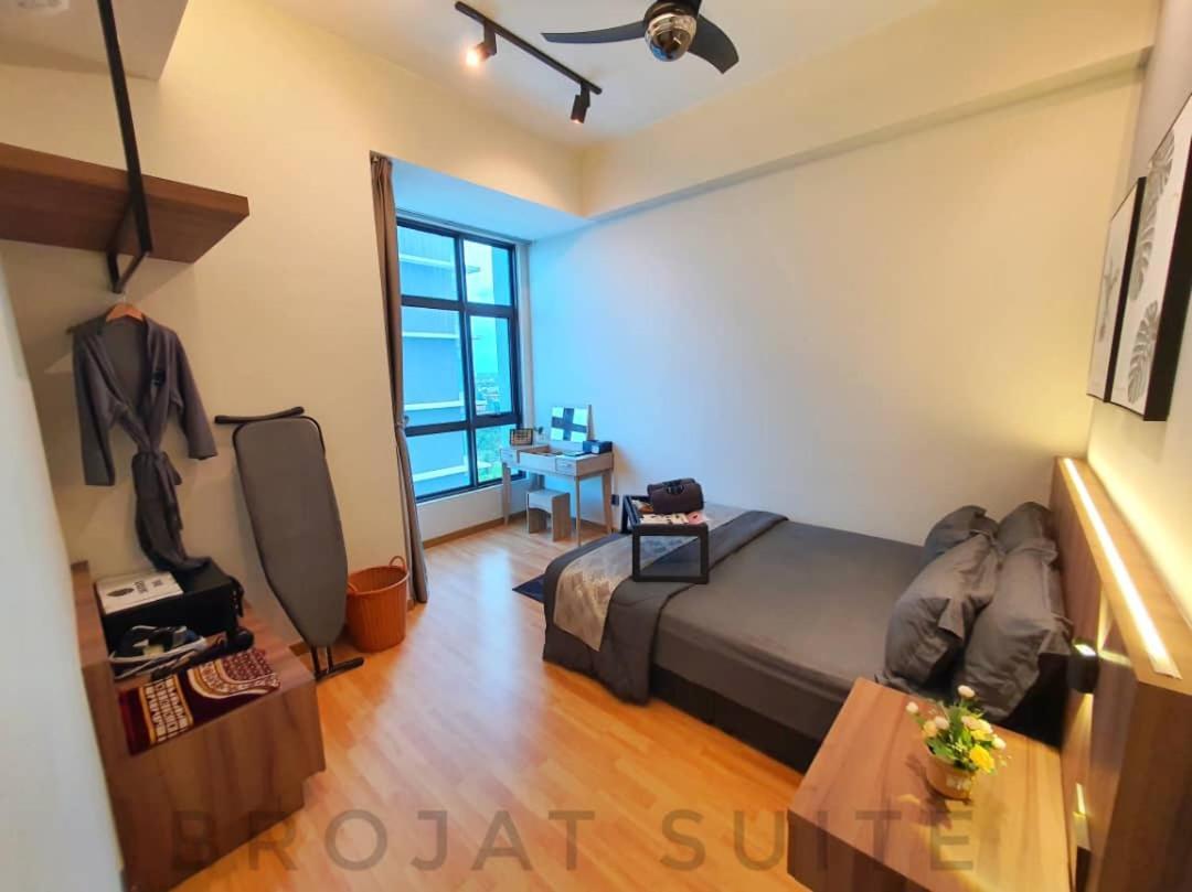Brojat Suite Family Sea View @ Imperium Residence Kuantan Exterior foto